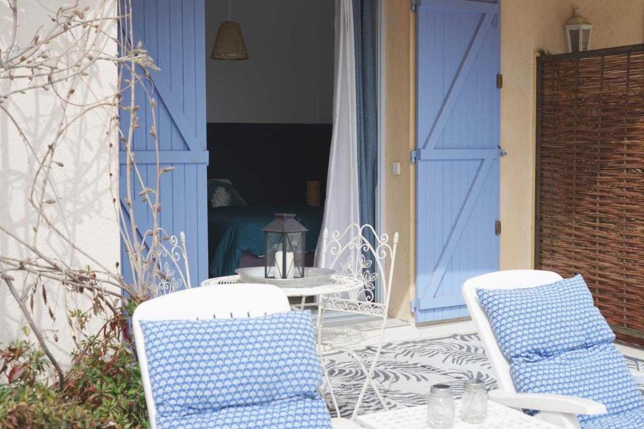 Les Volets Bleus Hotel Spéracèdes Bagian luar foto