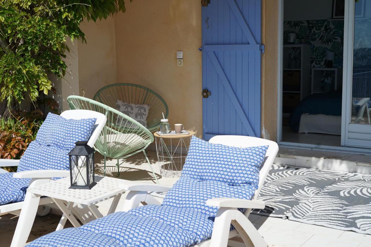 Les Volets Bleus Hotel Spéracèdes Bagian luar foto